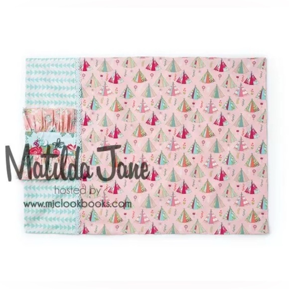 MATILDA JANE (Happy and Free) So Campy Pillowcase - NEW - Picture 1 of 6